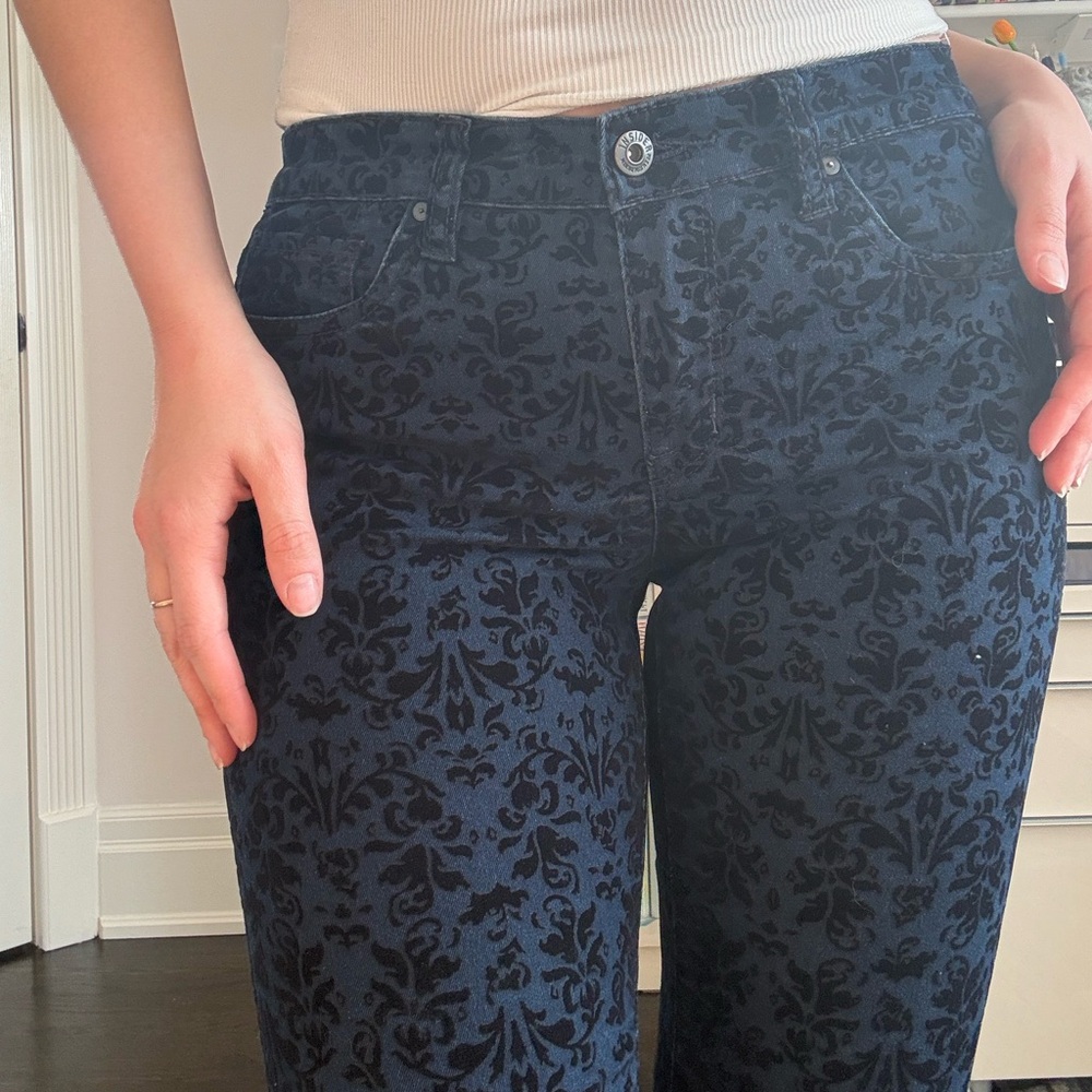 Smart Set Women's Skinny Jeans - Dark Blue Floral